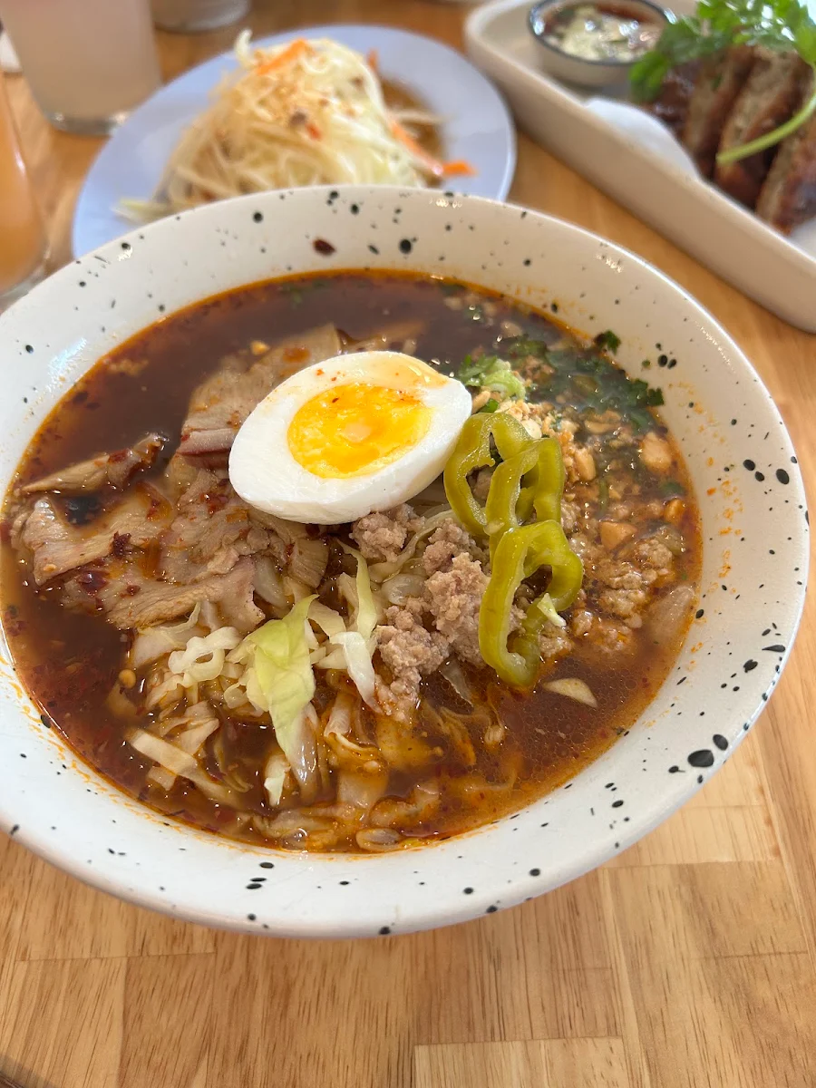 Tomyum, Restaurant Bangluck