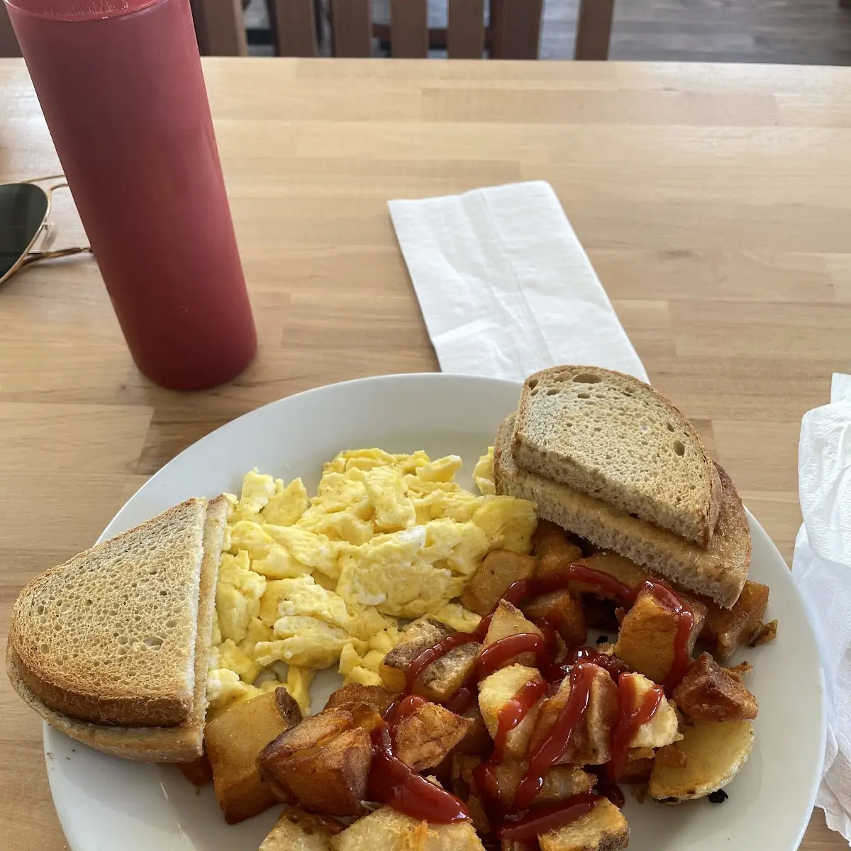 Highlights, Sal's Family Restaurant