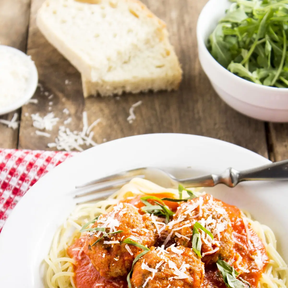 Spaghetti with Meat Sauce and Free dessert