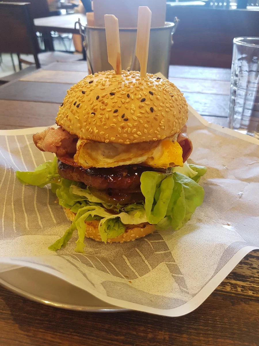 Aussie Burger, Ribs & Burgers Perth CBD