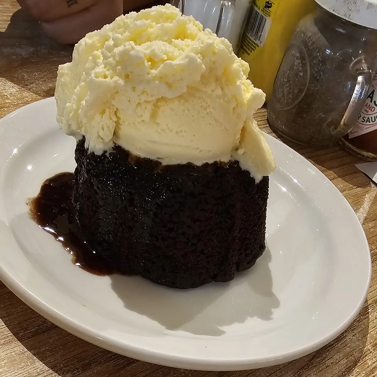 Lava Cake a La Mode