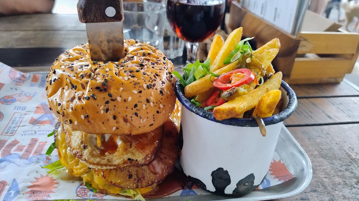Queenslander Burger, BrewDog DogTap Brisbane