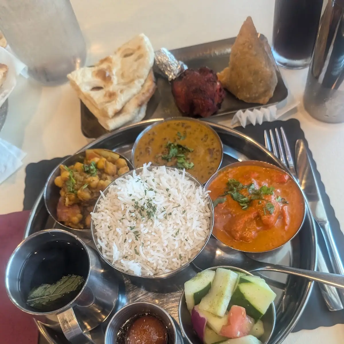 Non-Veg Thali GF Except Naan & Samosa 10 Items