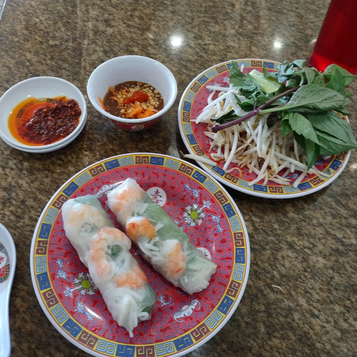 Rice Paper Rolled with Shredded Pork & Lettuce