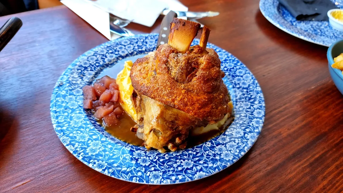Famous Crispy Pork Knuckle, Winghaus Entertainment Quarter