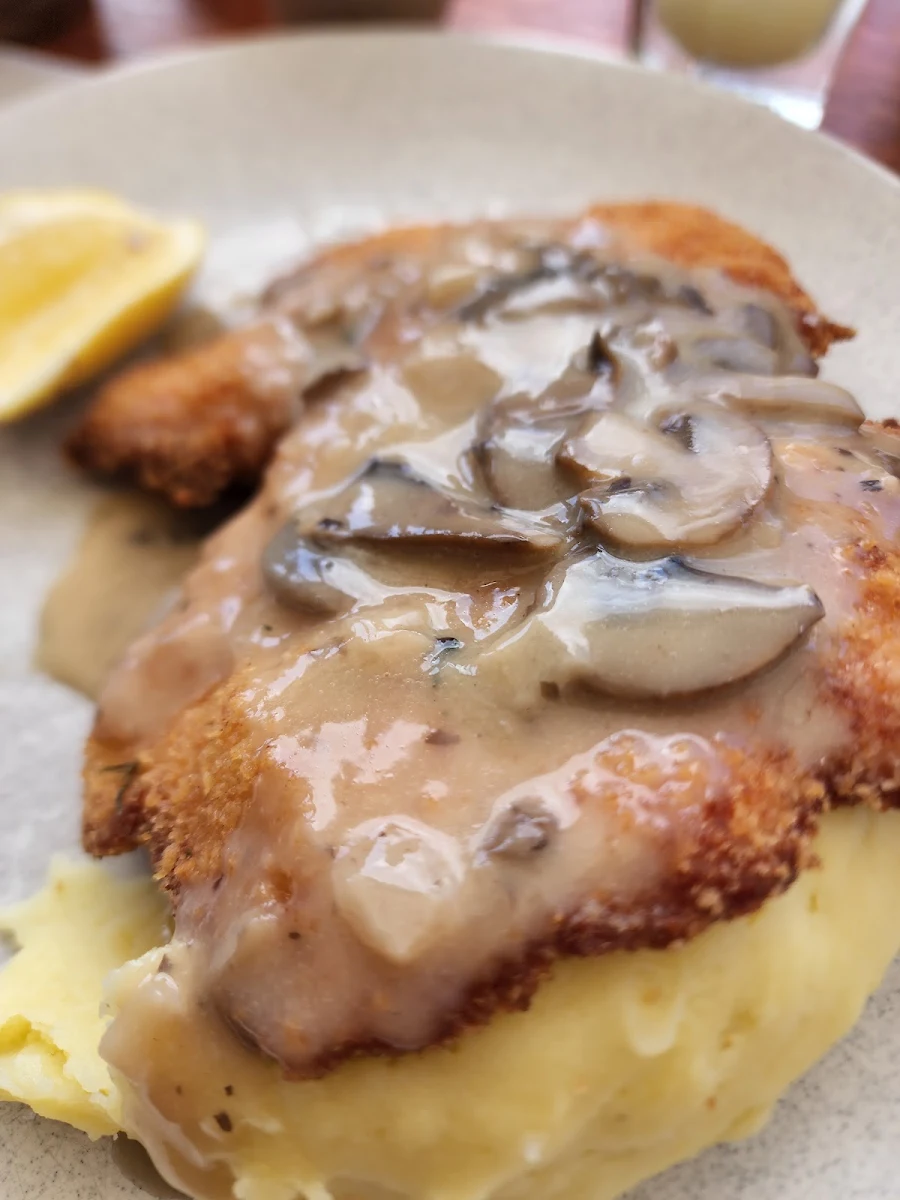 Mushroom Sauce, Winghaus Entertainment Quarter