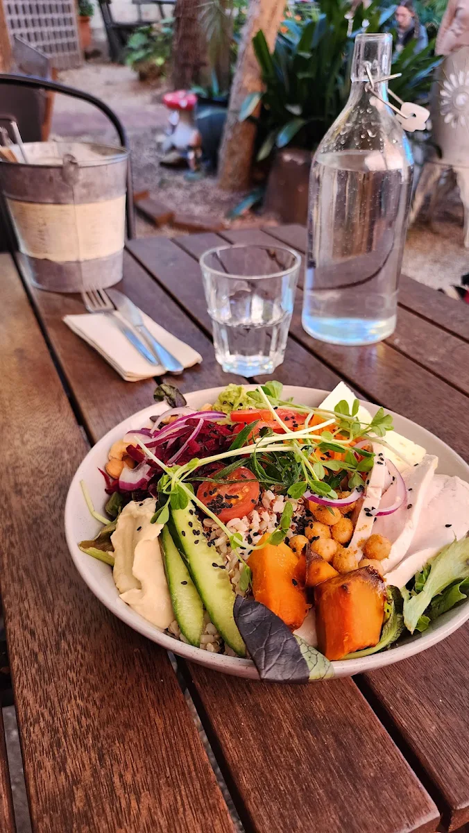 Highlights, The Tea Club Cafe