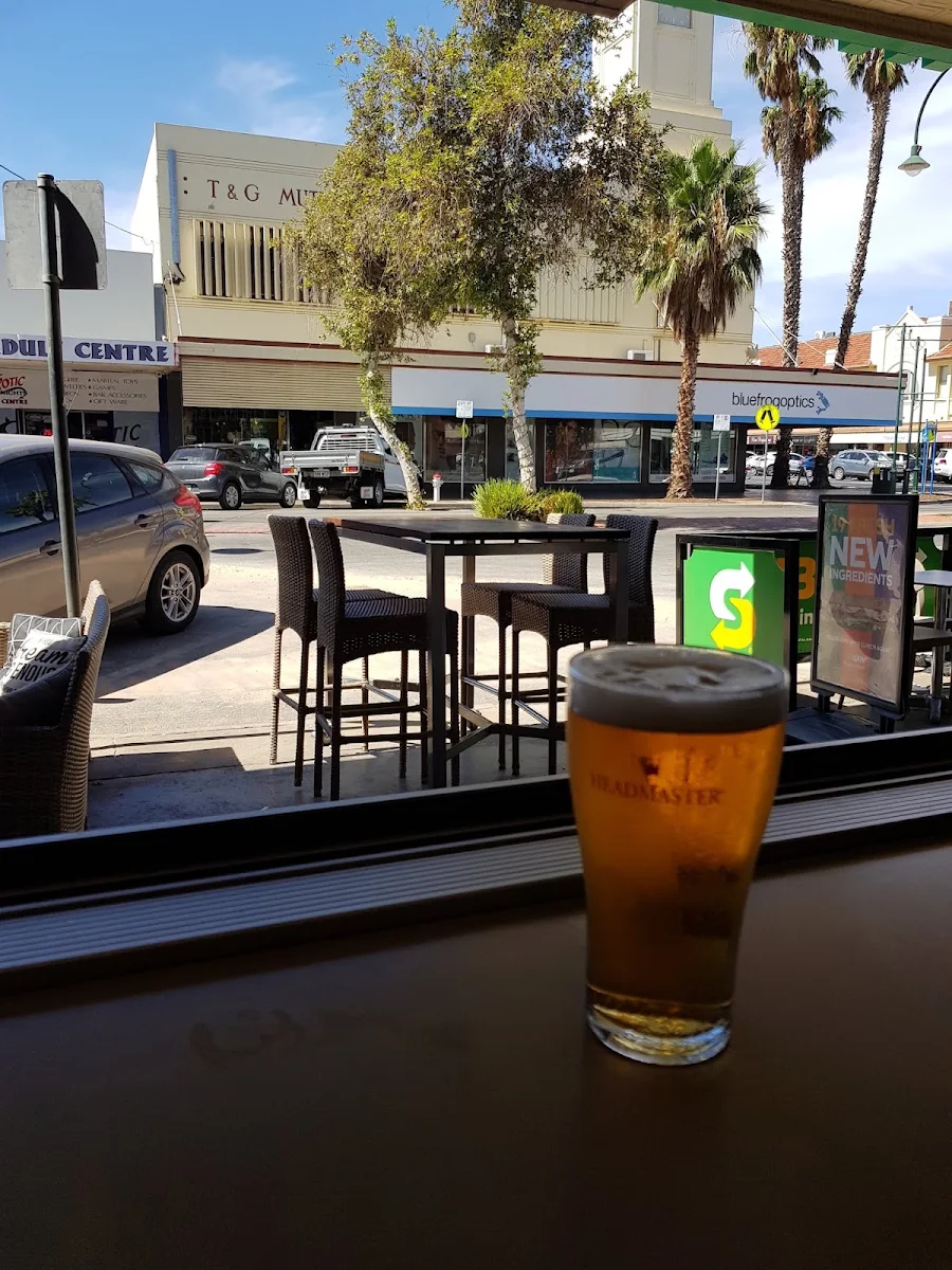 Highlights, The Office Wine Bar & Lounge