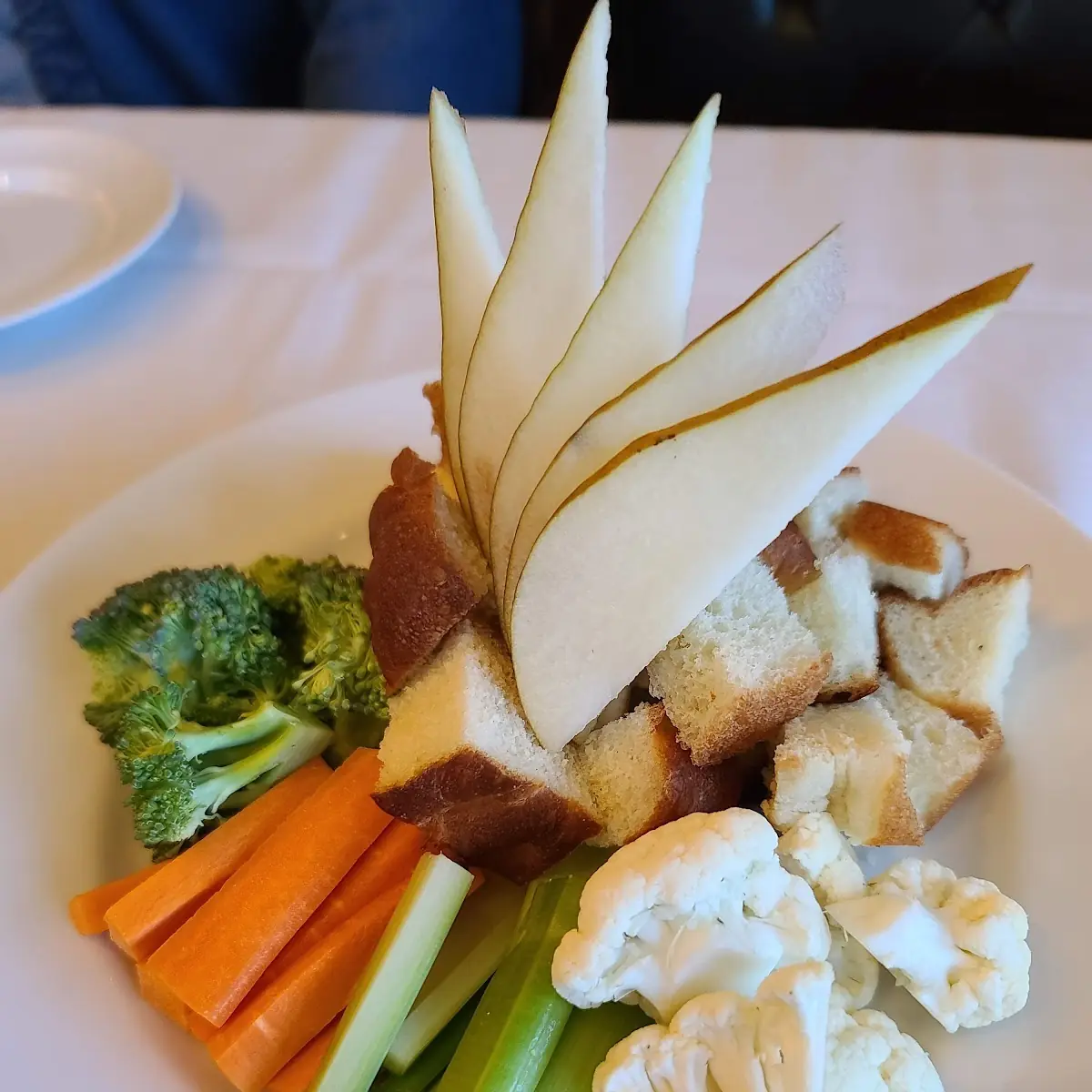 Garlic & Brie Fondue