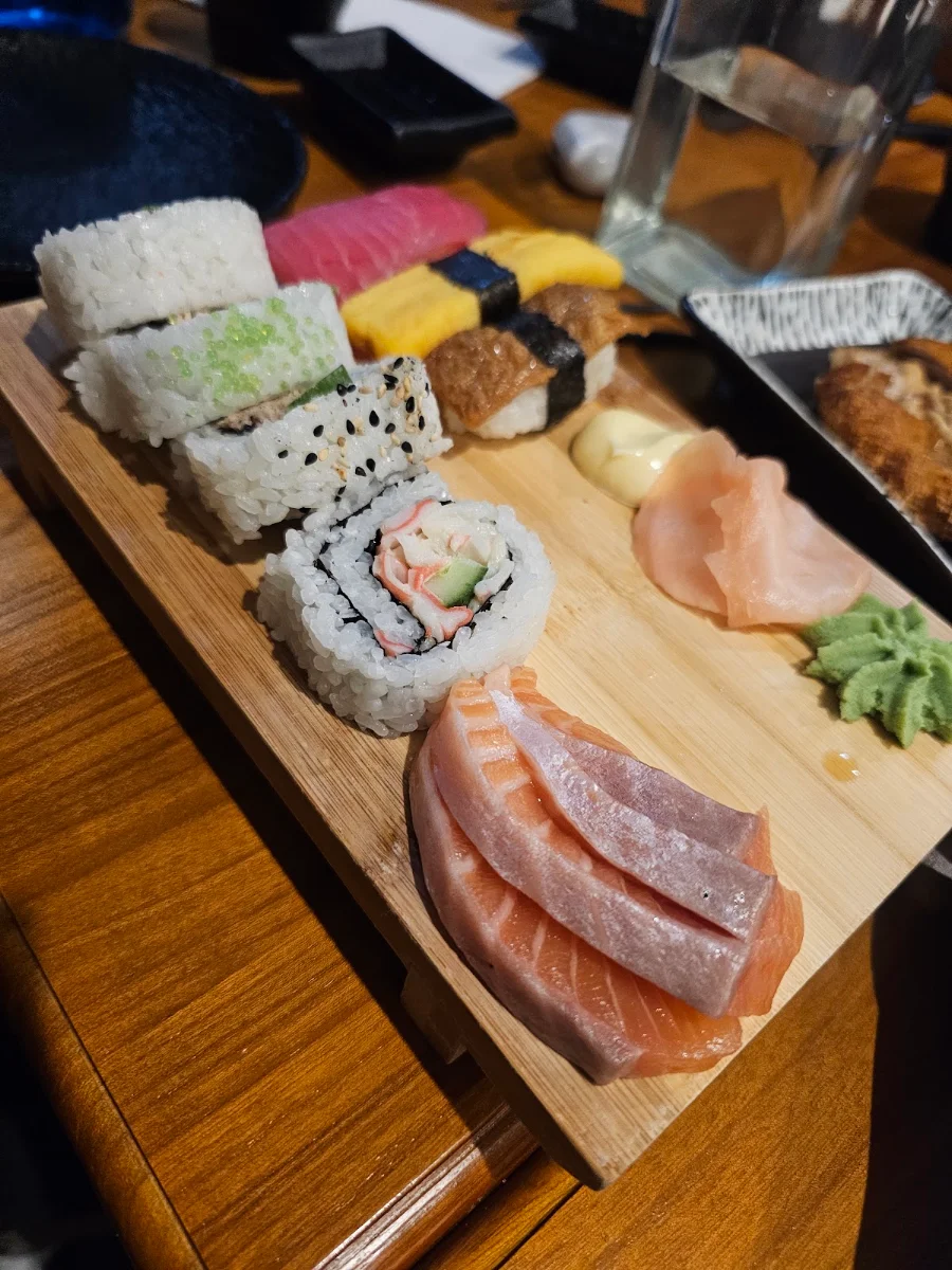 Sashimi and Sushi Platter, Omasa Japanese Restaurant Tuart Hill