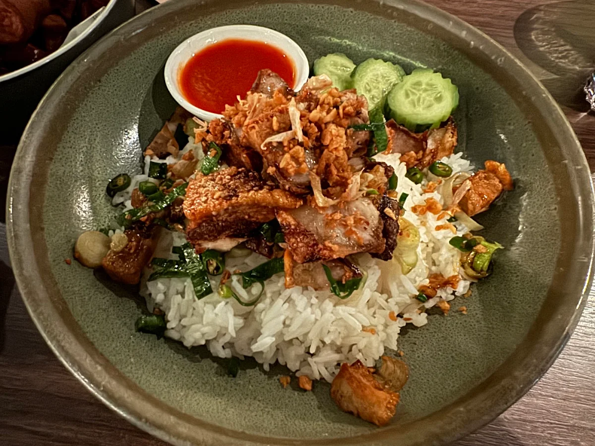Crispy Pork Chili, M Bar