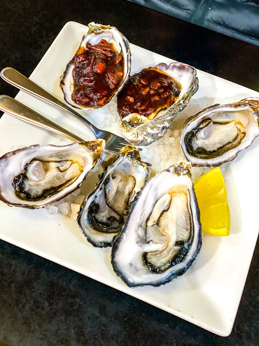 Natural Oysters
