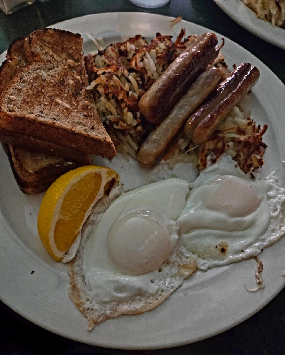Sausage and Eggs, The Nook