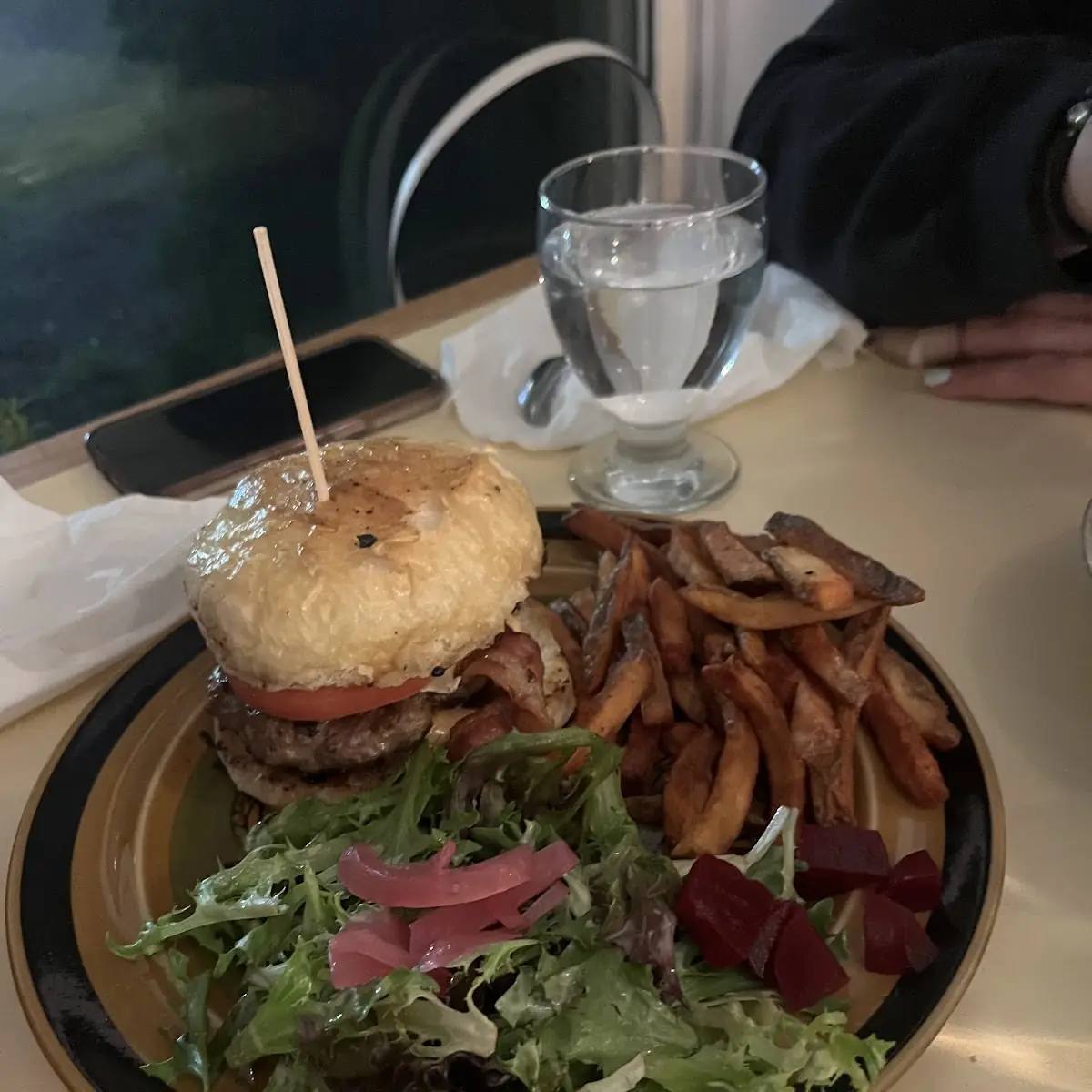 Burger, Chez Matante