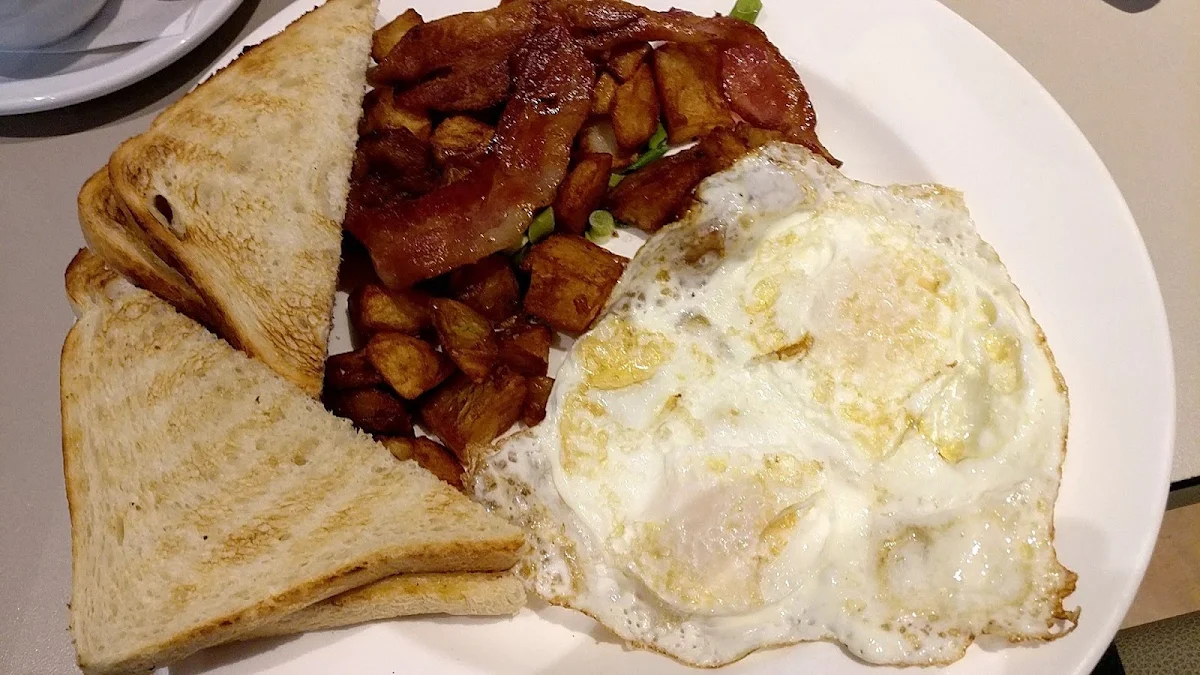 Breakfast Combo, The Well Public House at Elements Casino Chilliwack