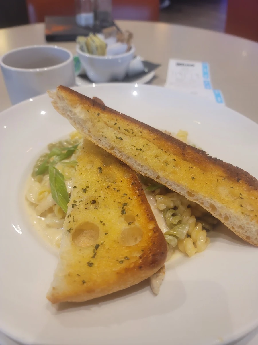 Chicken Alfredo, The Well Public House at Elements Casino Chilliwack