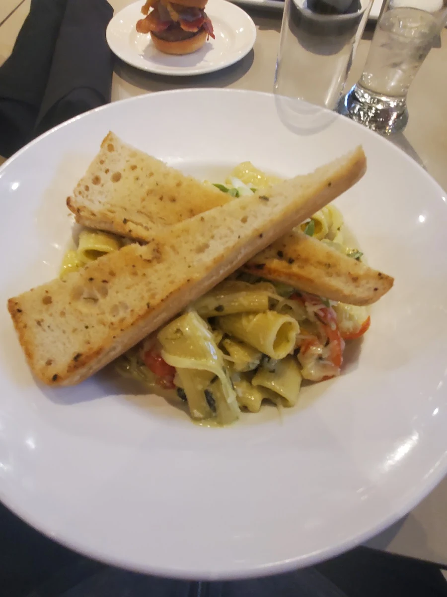 Highlights, The Well Public House at Elements Casino Chilliwack