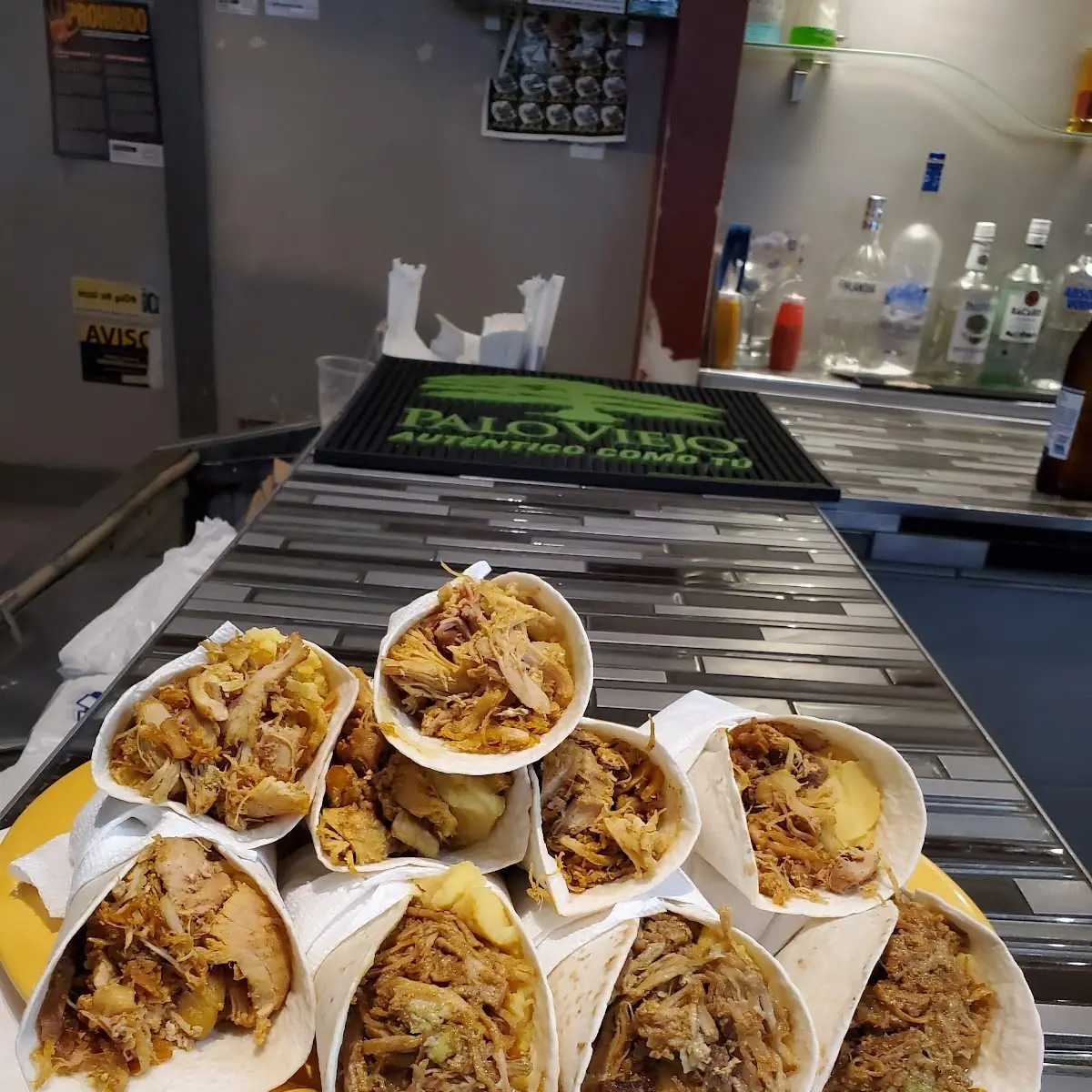 Tacos Con Papas Majadas Y Cerdo