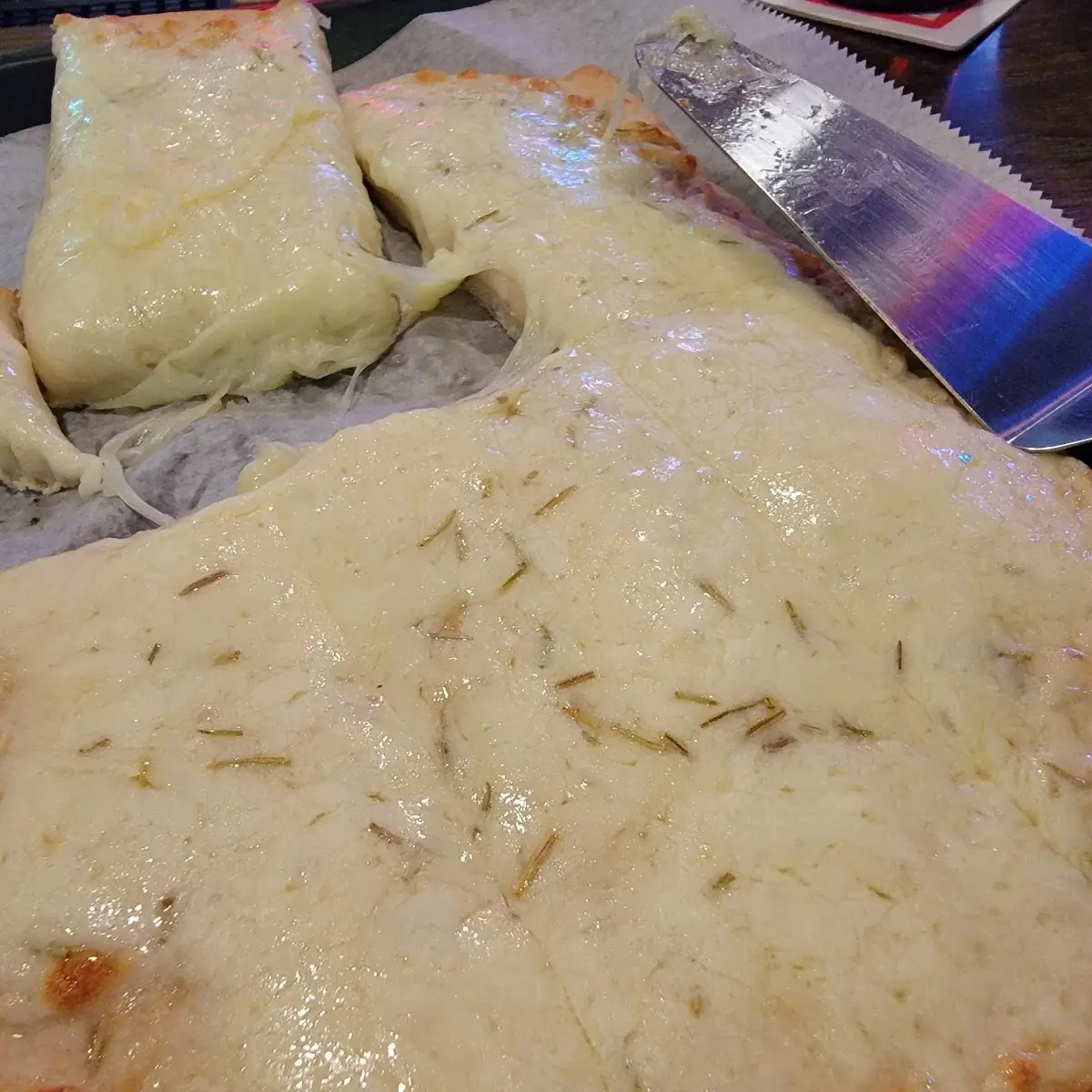Pizza Red or White w Rosemary