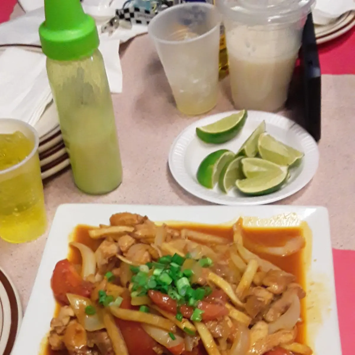 Pollo Saltado Con Arroz