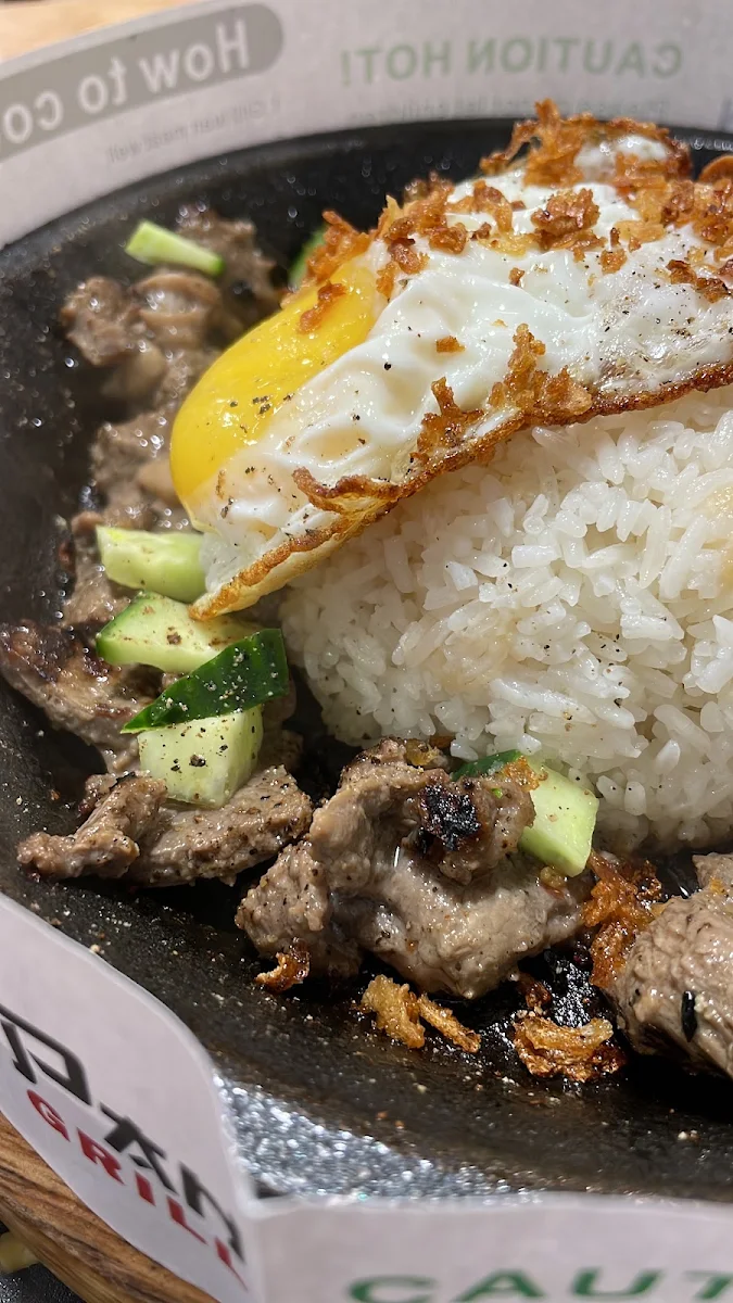 Beef Egg and Garlic Rice