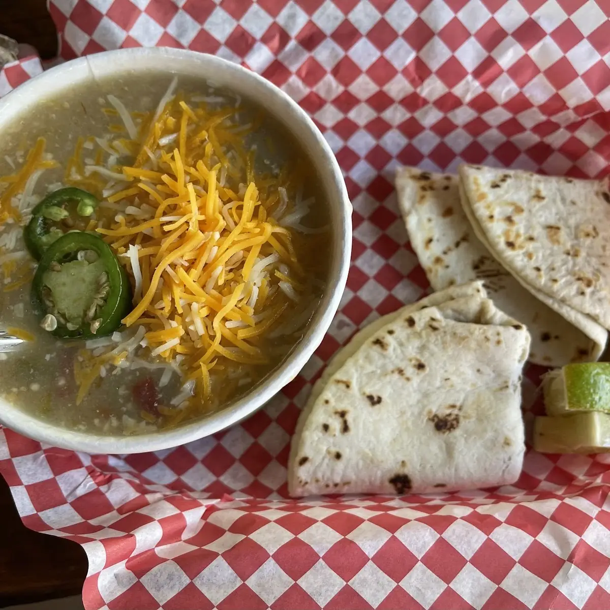 Chile Verde Con Queso w Chips