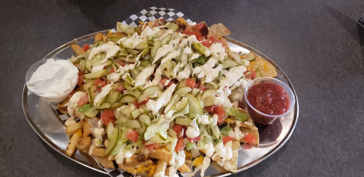 Highlights, Tracie's Place Restaurant and Karaoke