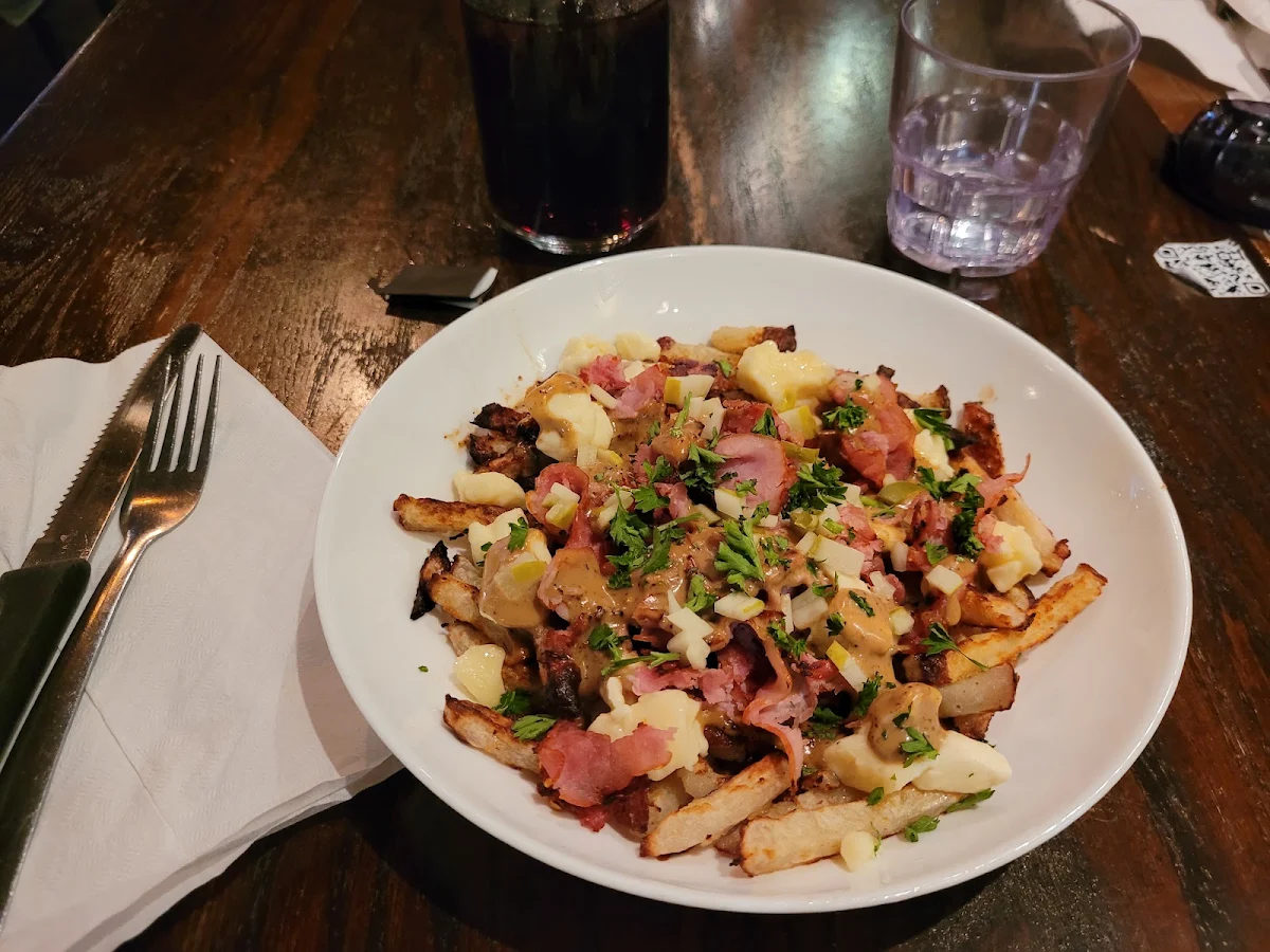 Smoked Meat Poutine