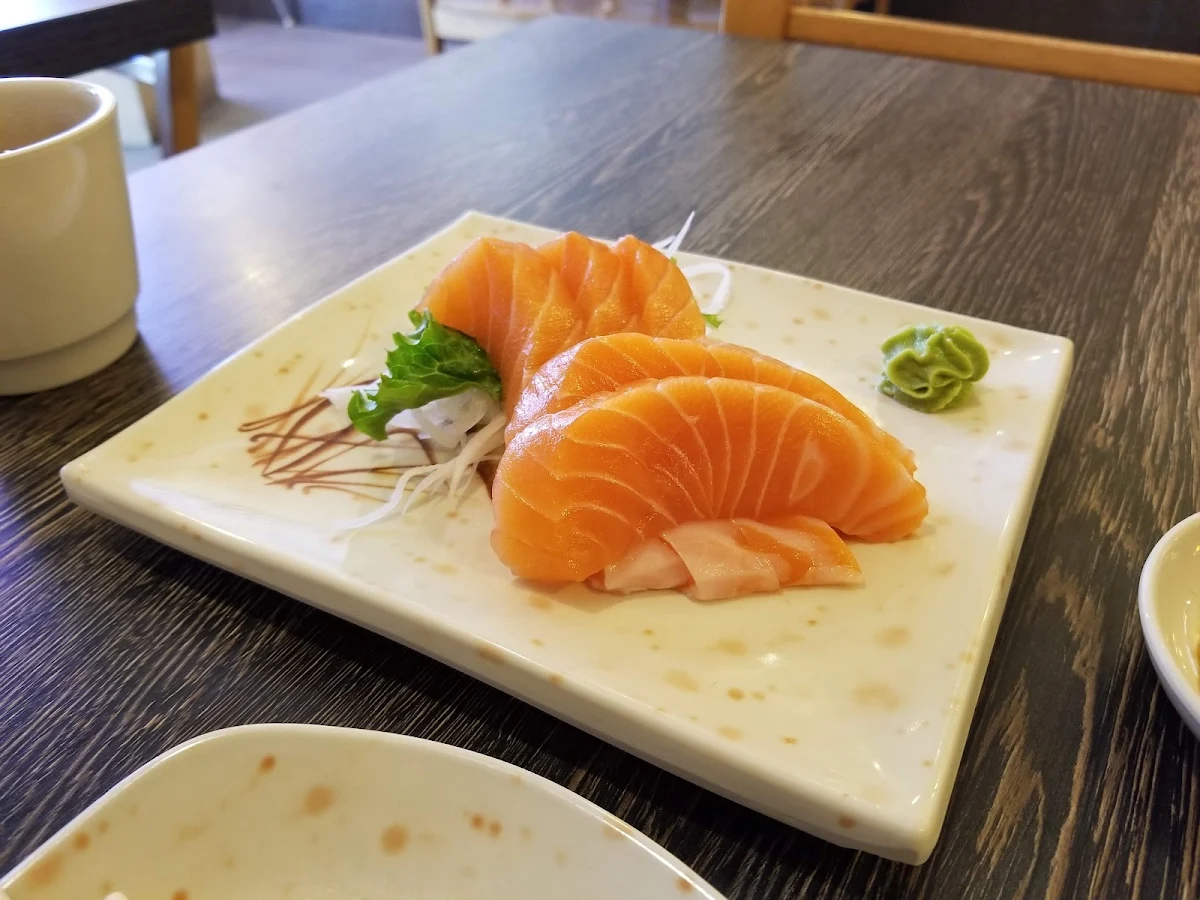 5 Piece Salmon Sashimi