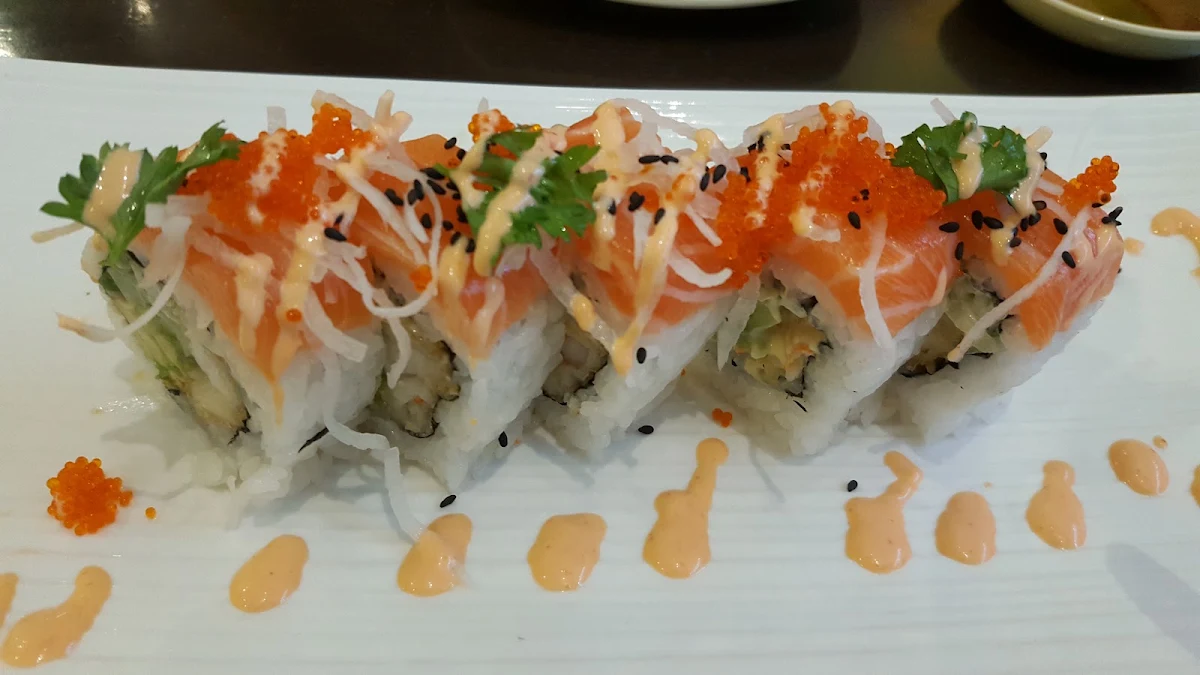 Mango Paradise Roll