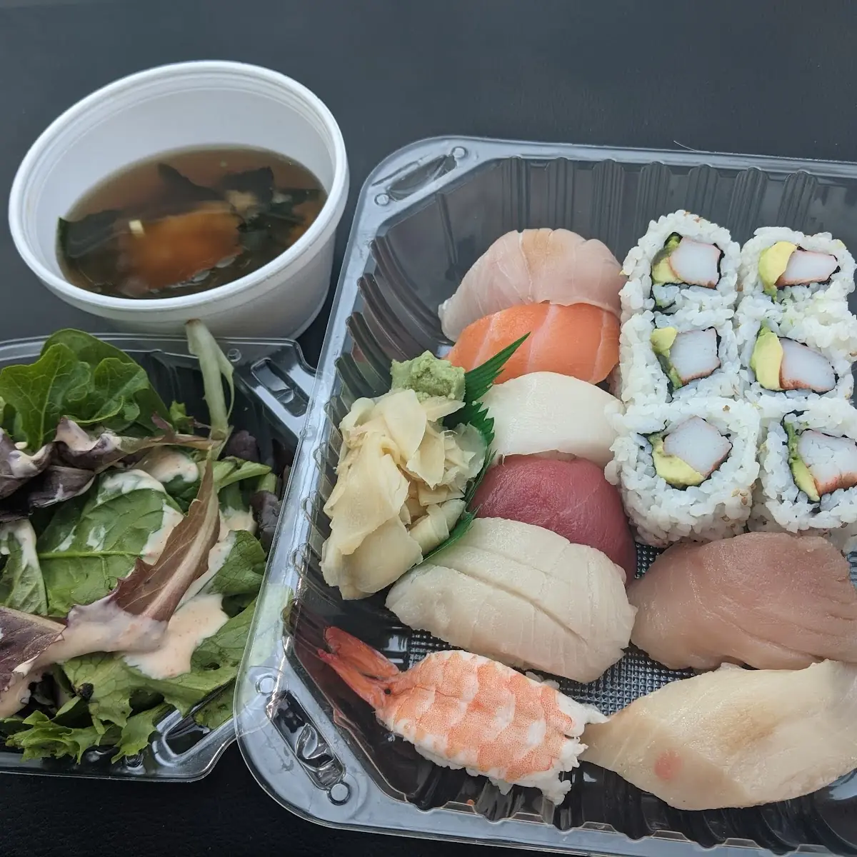 Sashimi Combo Deluxe