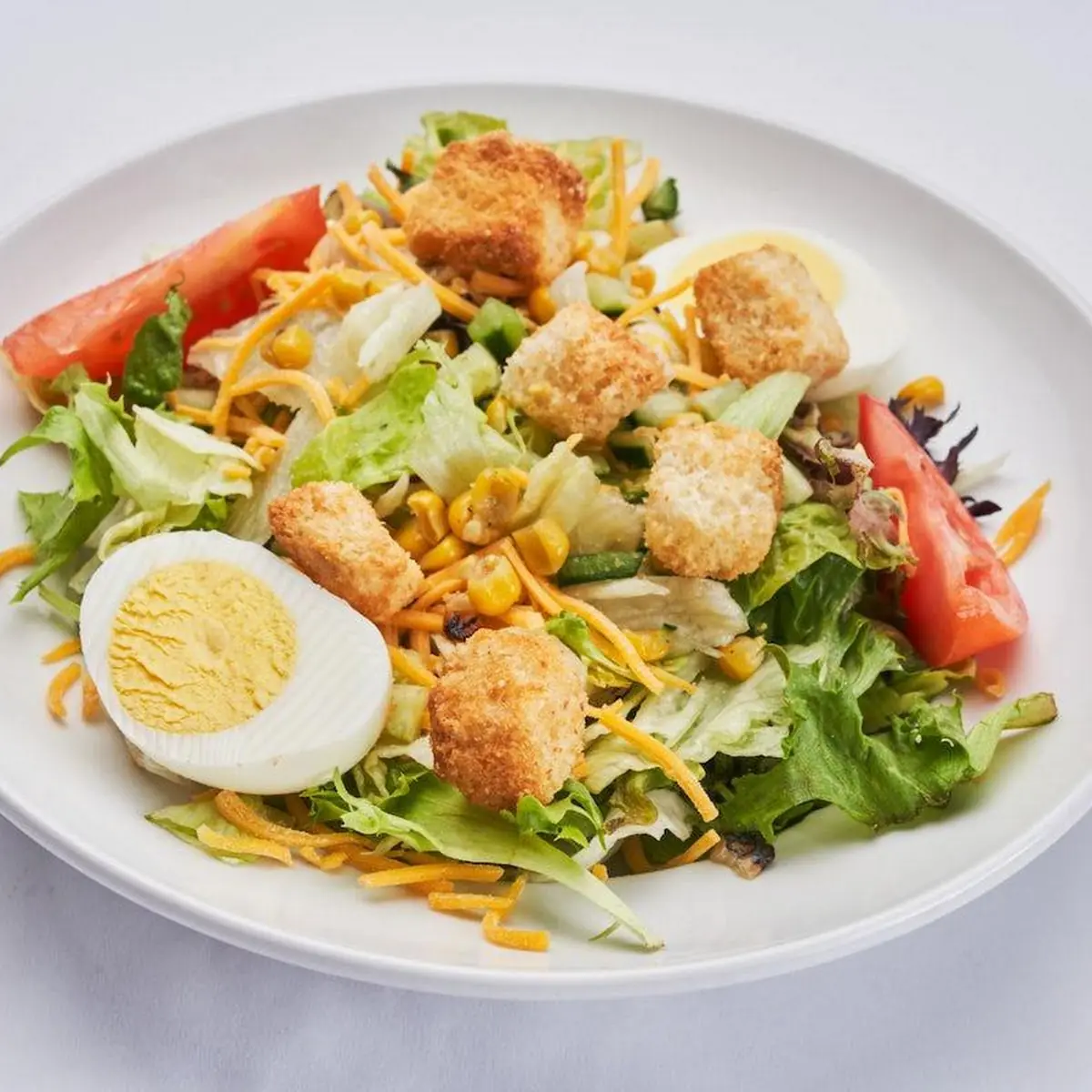 Crispy Chicken Club Salad