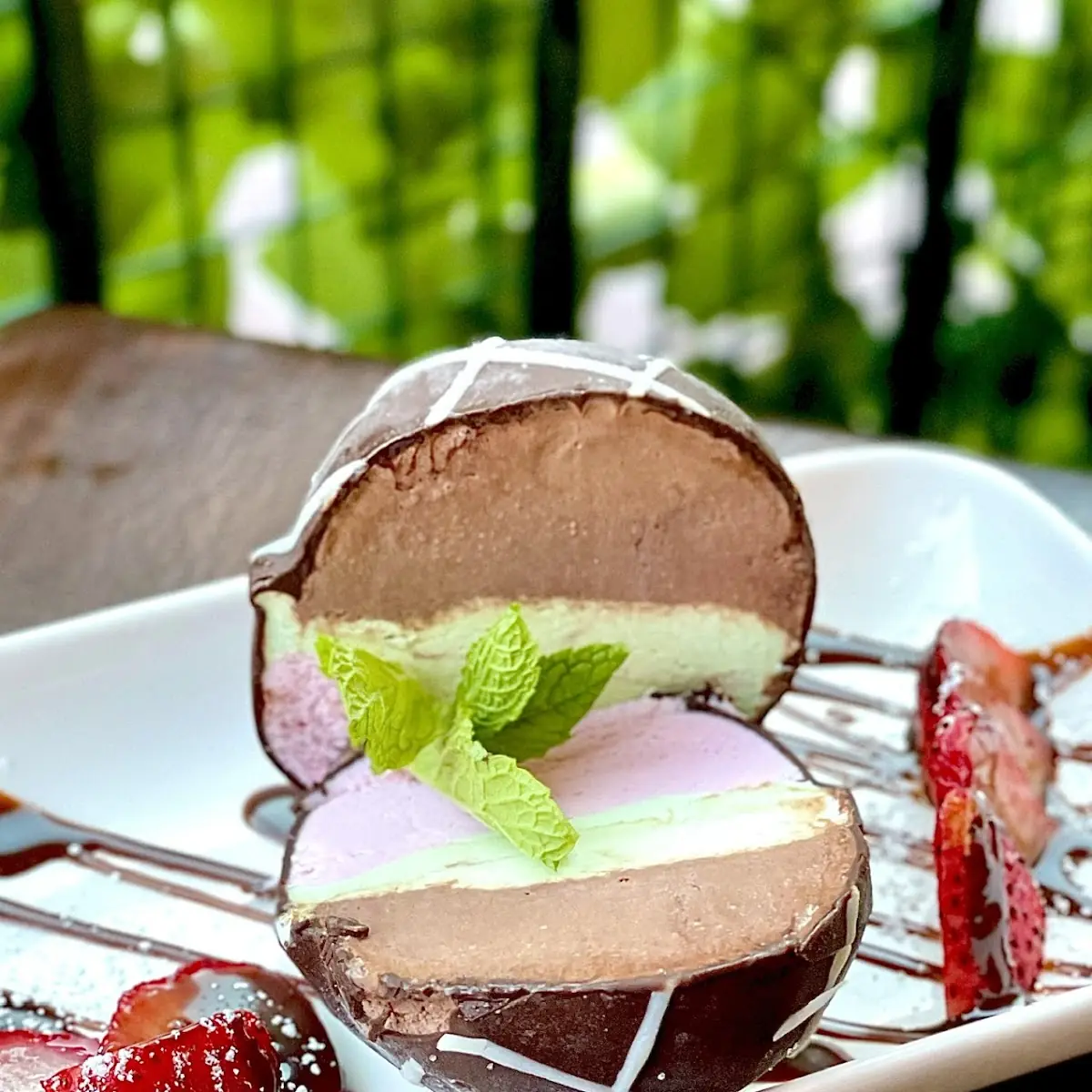 Spumoni Bomba