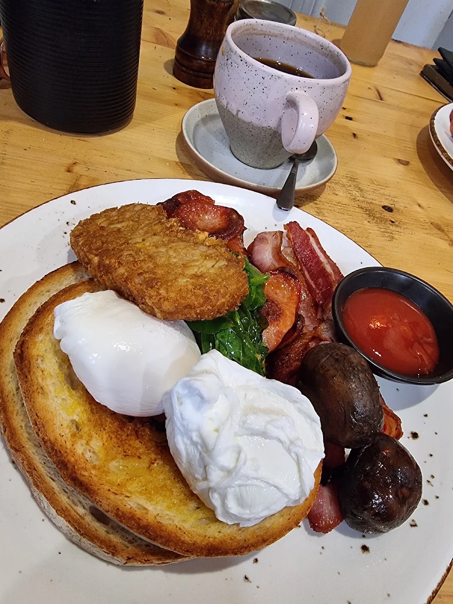 Heavy Full Breakfast, That Yellow Door Cafe & Bar