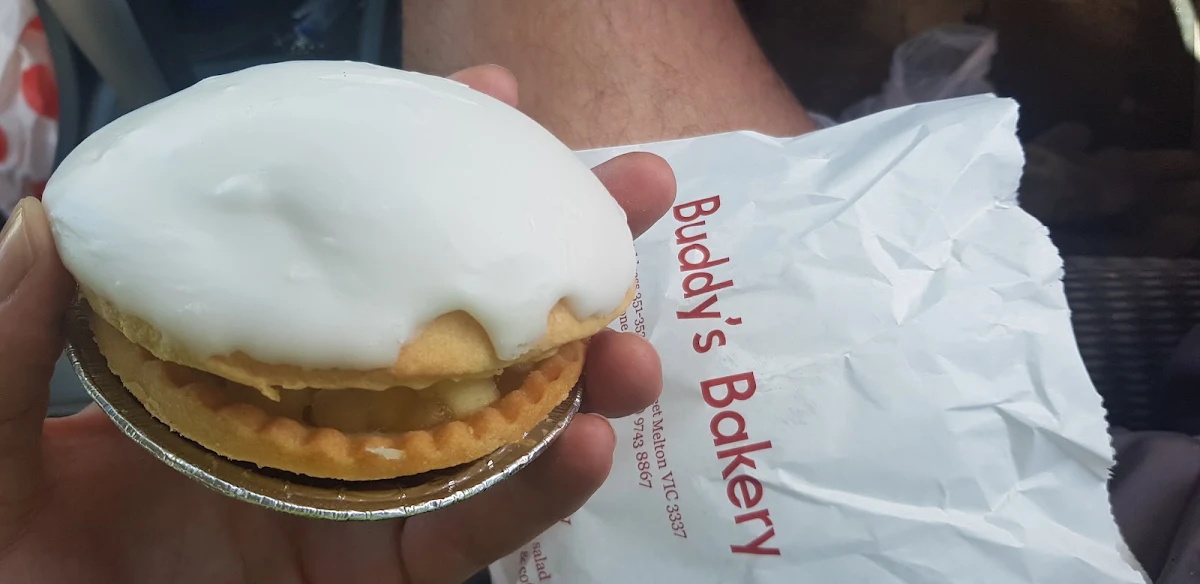 Large Apple Cake, Buddy Bakery