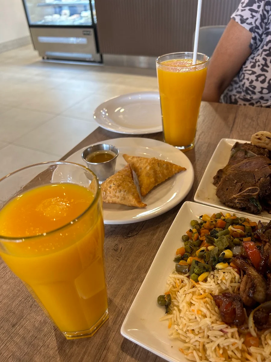 Freshly Squeezed Mango Juice, Hamdi