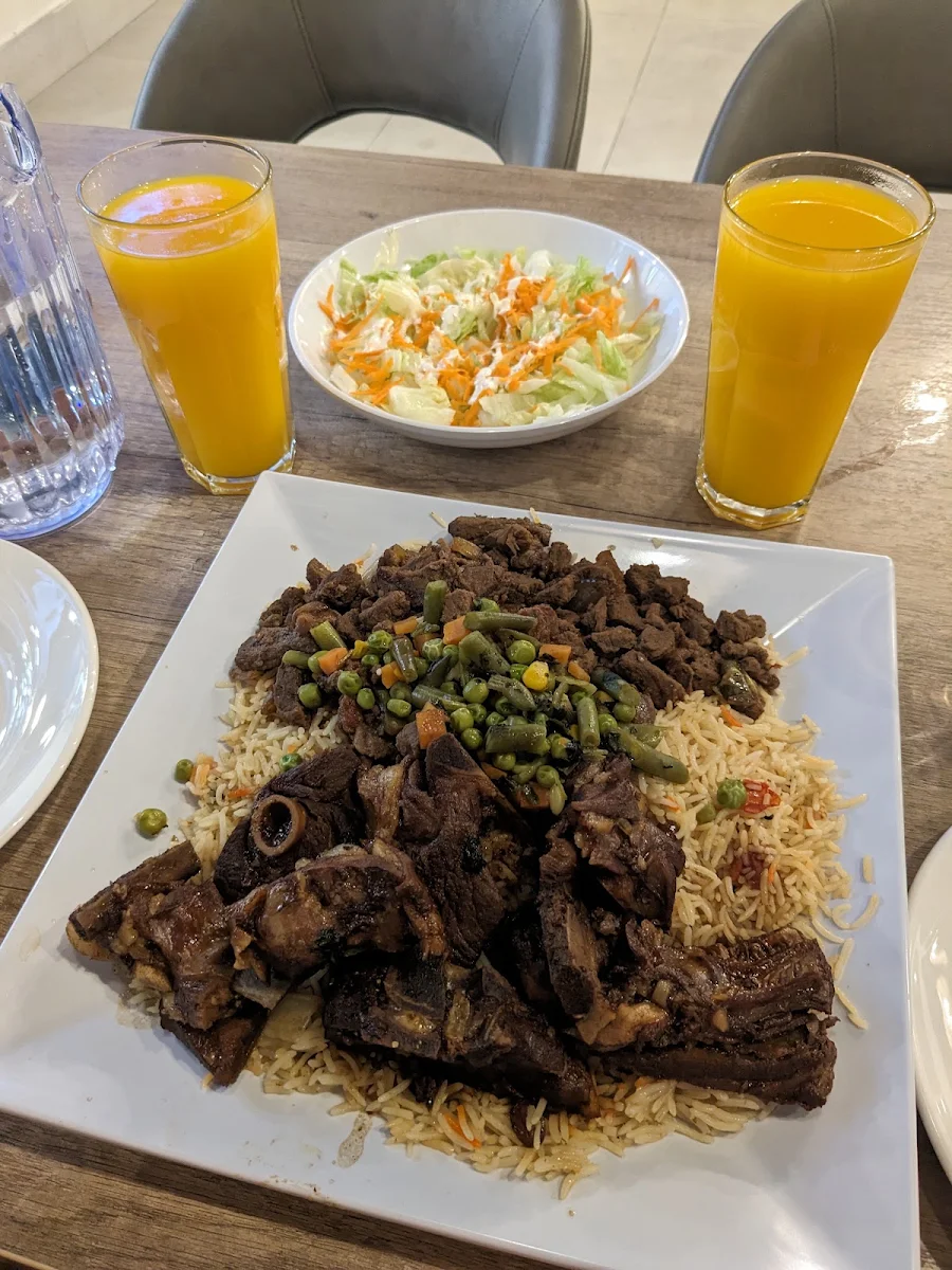 Roasted Goat and Chicken Stee, Hamdi