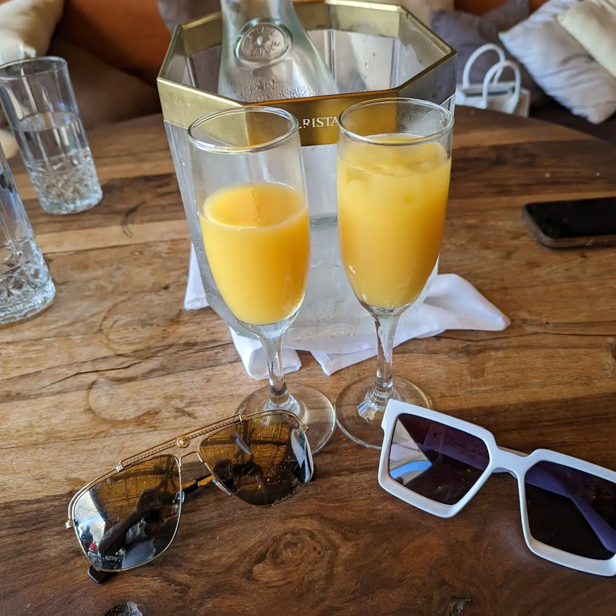 Bottomless Mimosas