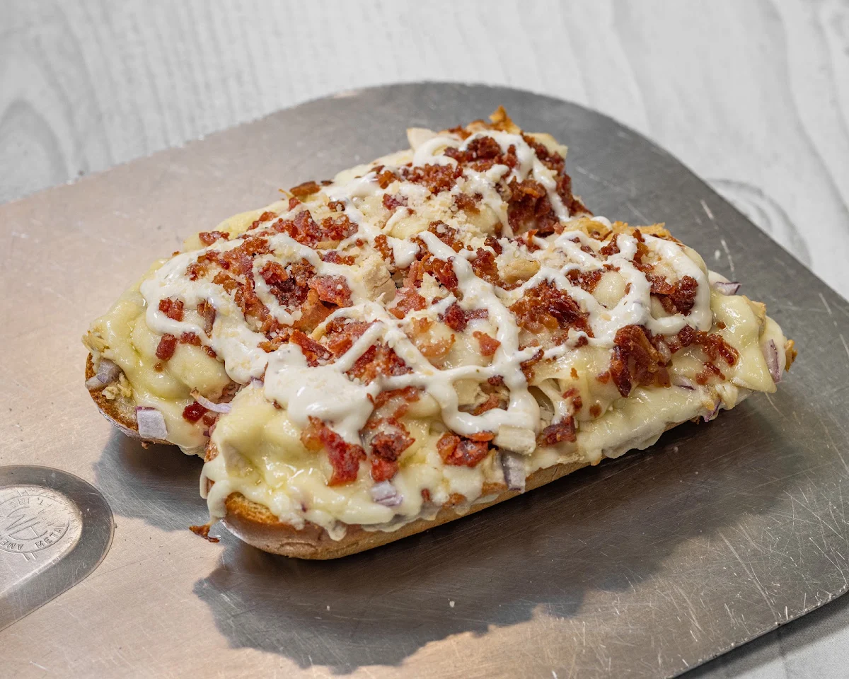 Cheesy Chicken Bacon Ranch Bread