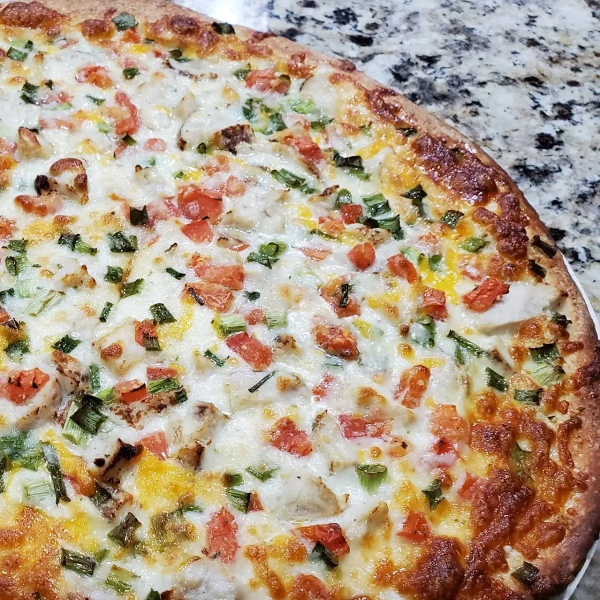 Garlic Chicken Pizza
