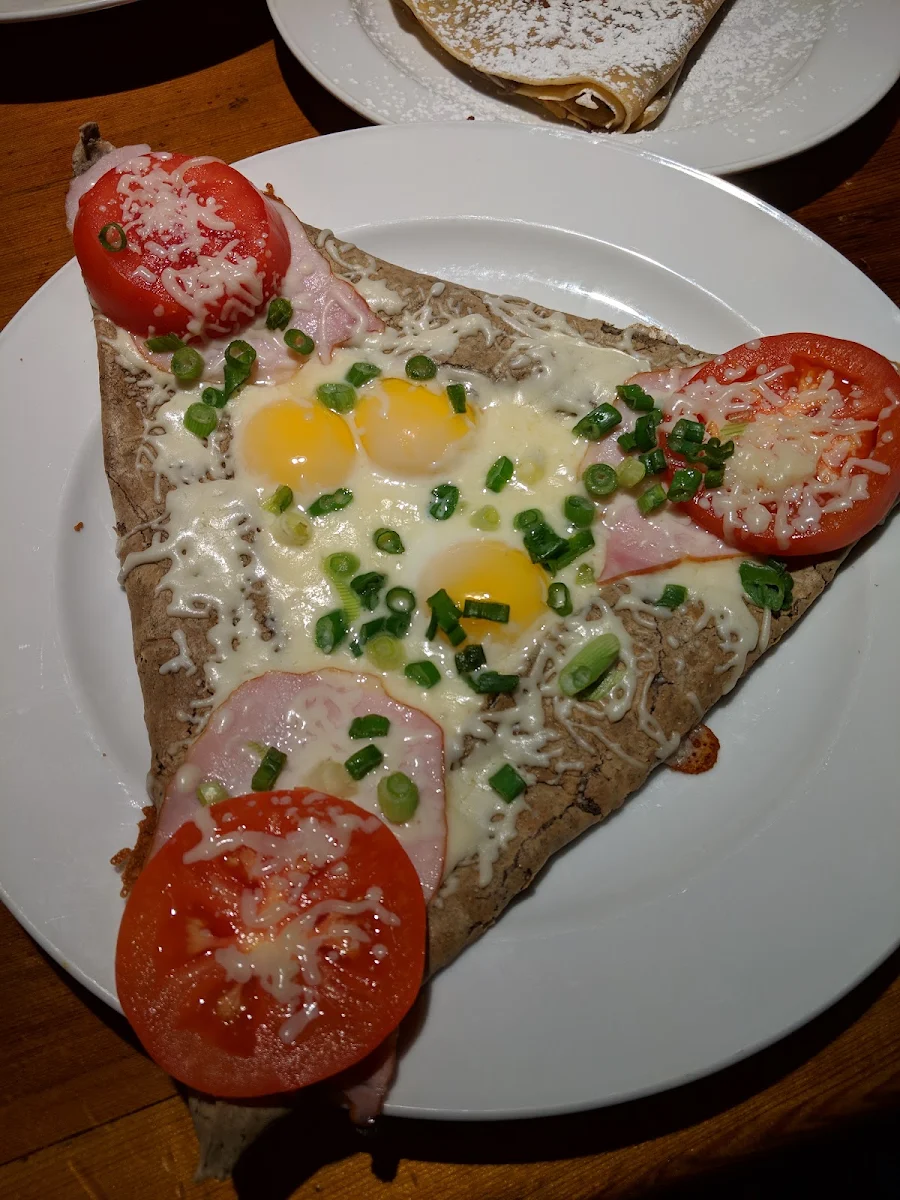 Salmon and Spinach Crepe, Crêpe Montagne