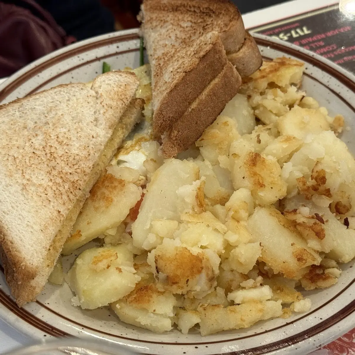 Egg Sandwich on Toast with Potatoes