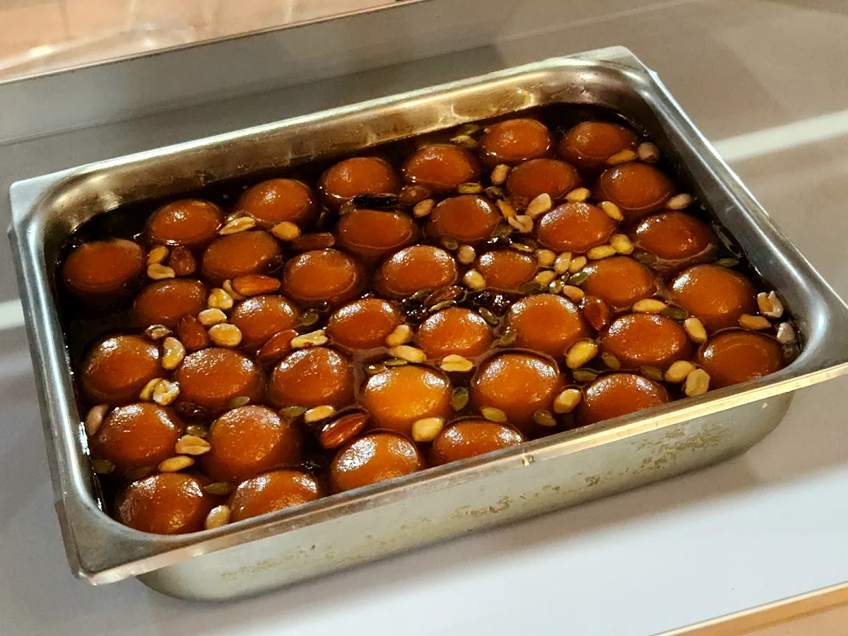 Gulab Jamun, Kawarchi Restaurant
