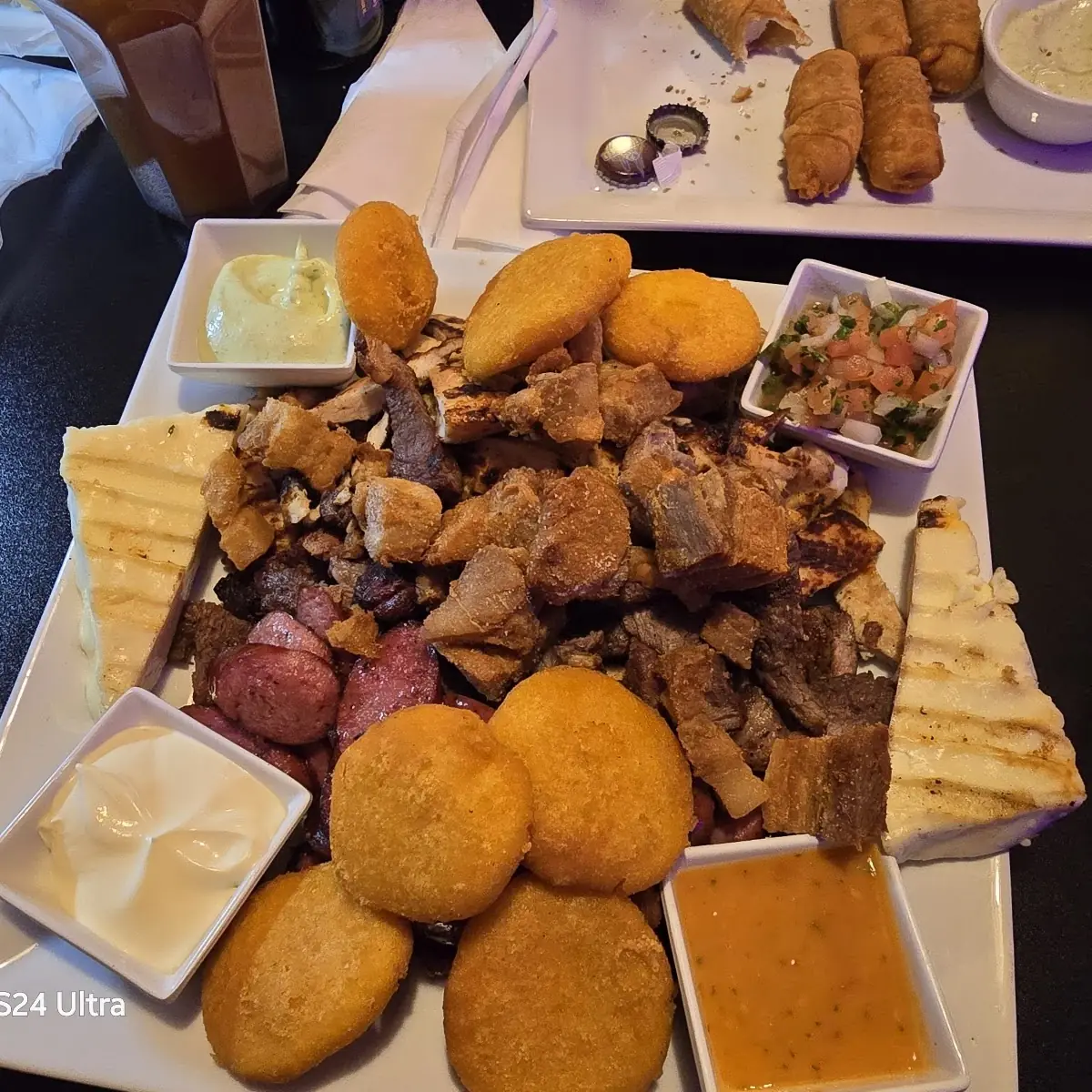 Carne Pollo Chicharrón