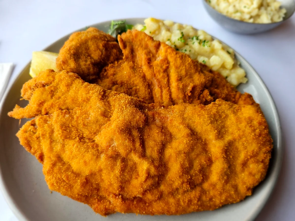 Vienna Schnitzel, Austrian Club Restaurant