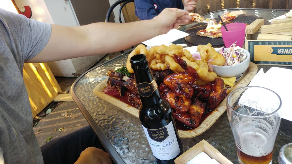 Smokehouse Platter, Star Hotel Yackandandah
