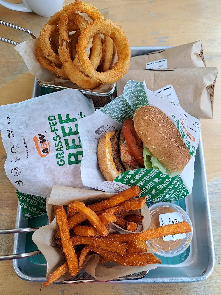 Double Mozza Burger, A&W Canada