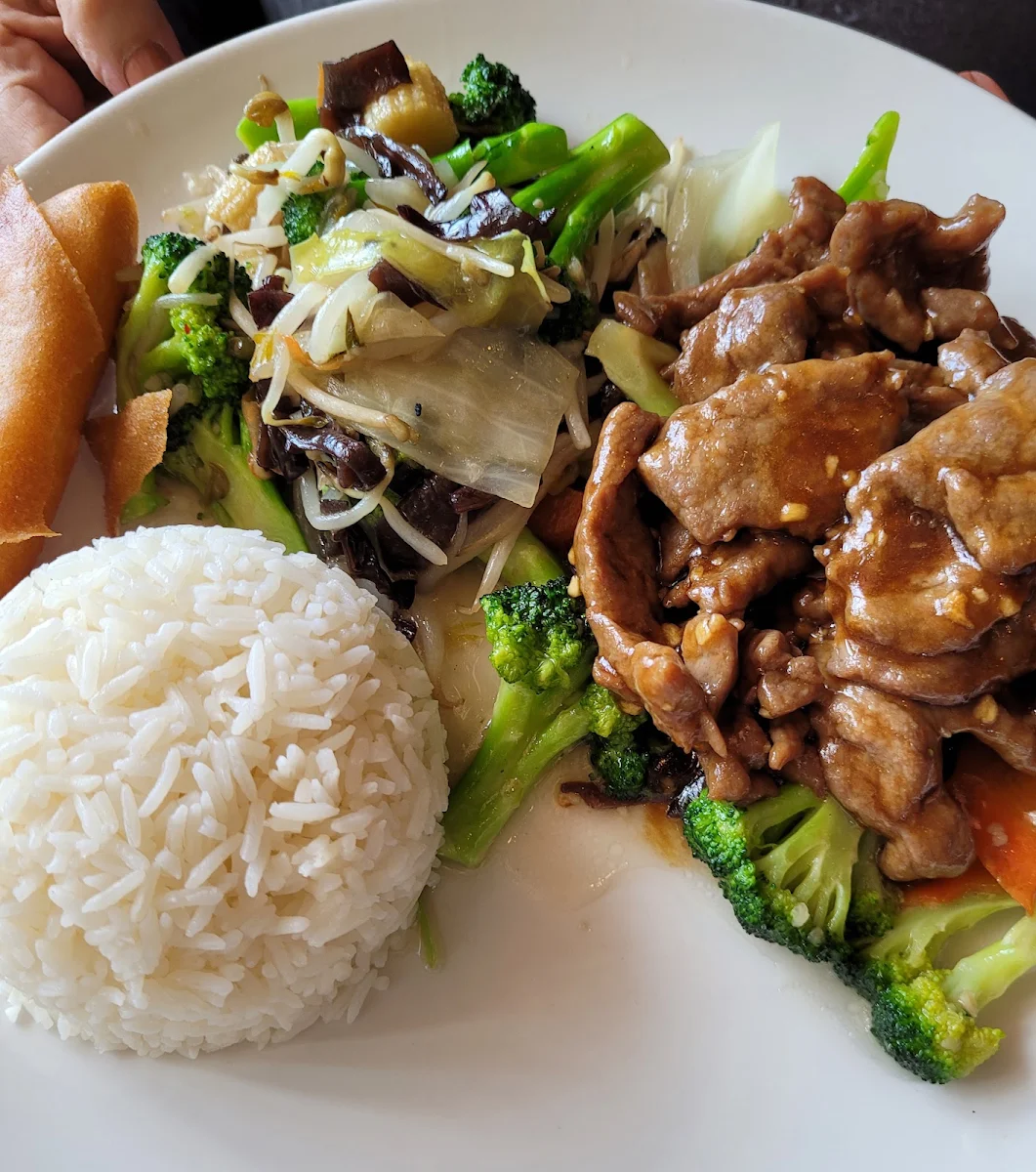 Beef and Broccoli, Restaurant Shing Kee