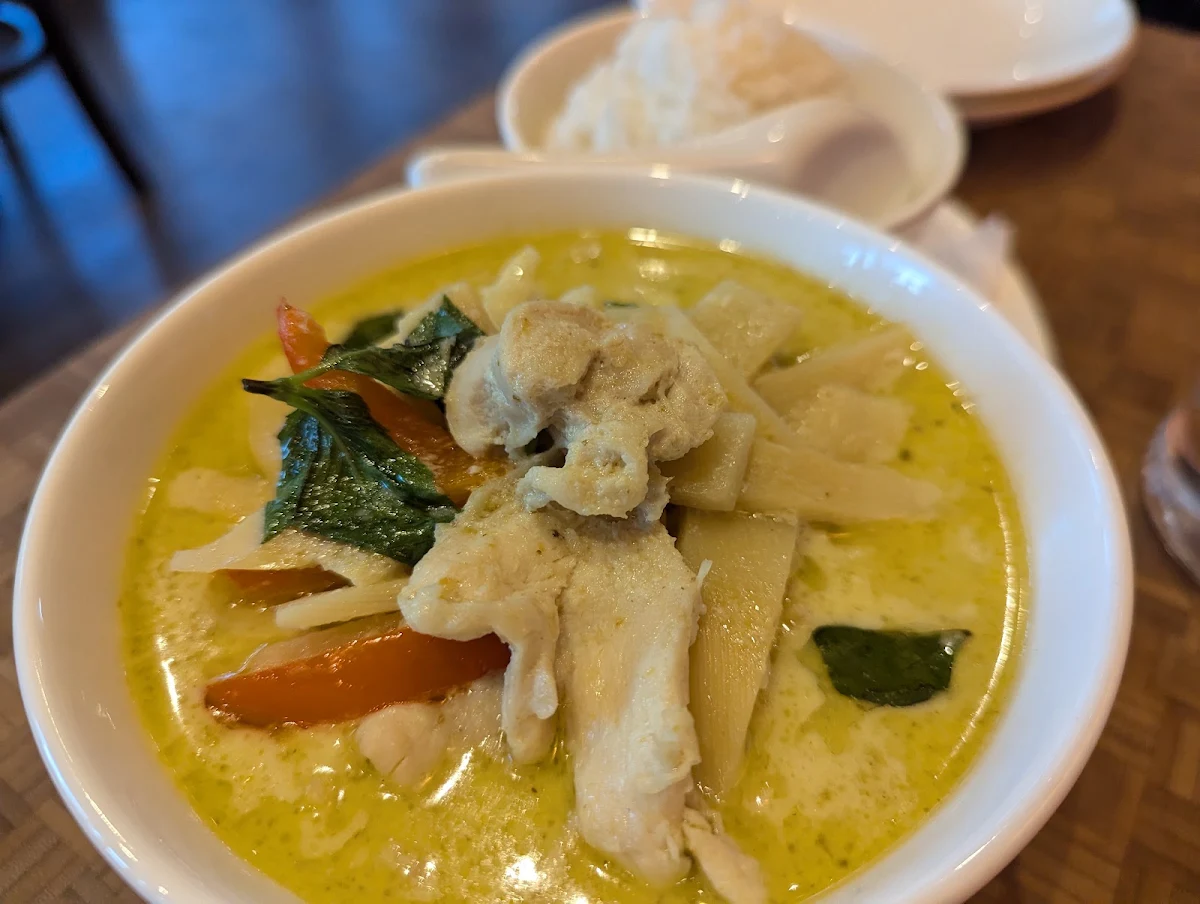 Yellow Curry, Baan Thai Wok & Bar