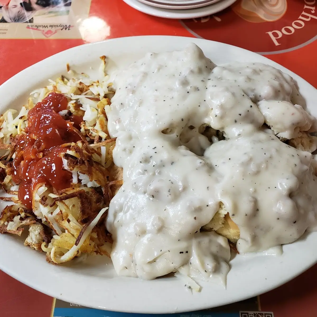 Biscuits and Gravy with Hash Browns